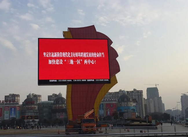 п飡ڲΪлĻ㳡